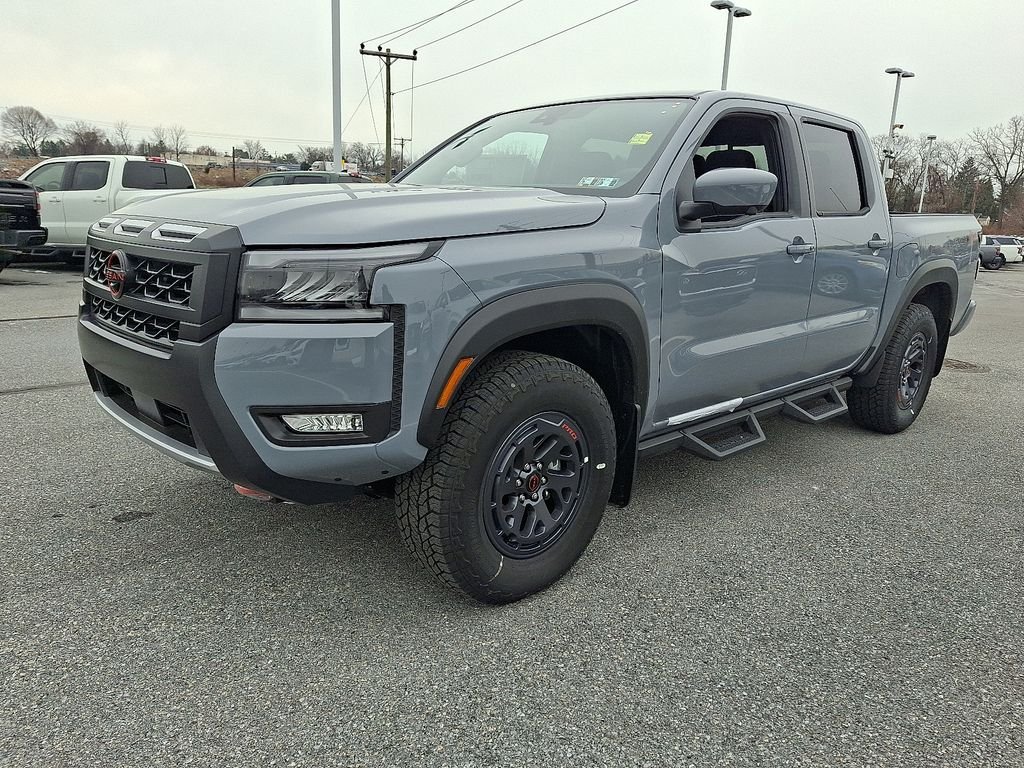 2026 Nissan Frontier — photo 2