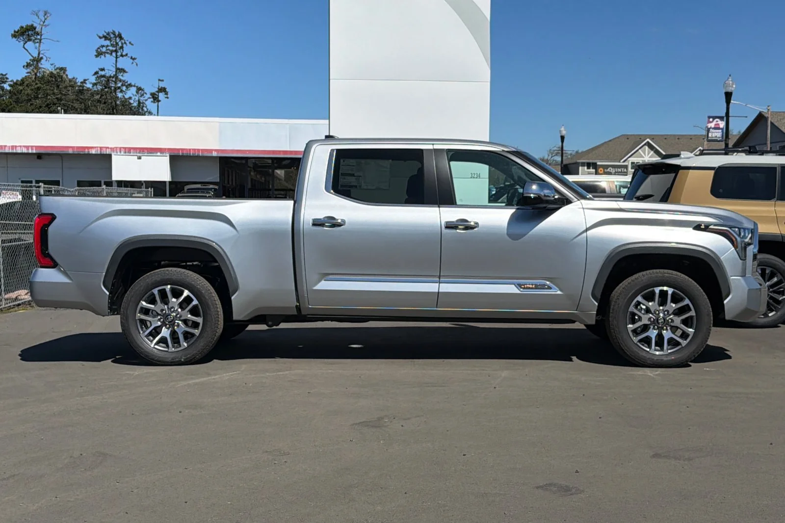 2026 Toyota Tundra 1794 Edition - Photo 3