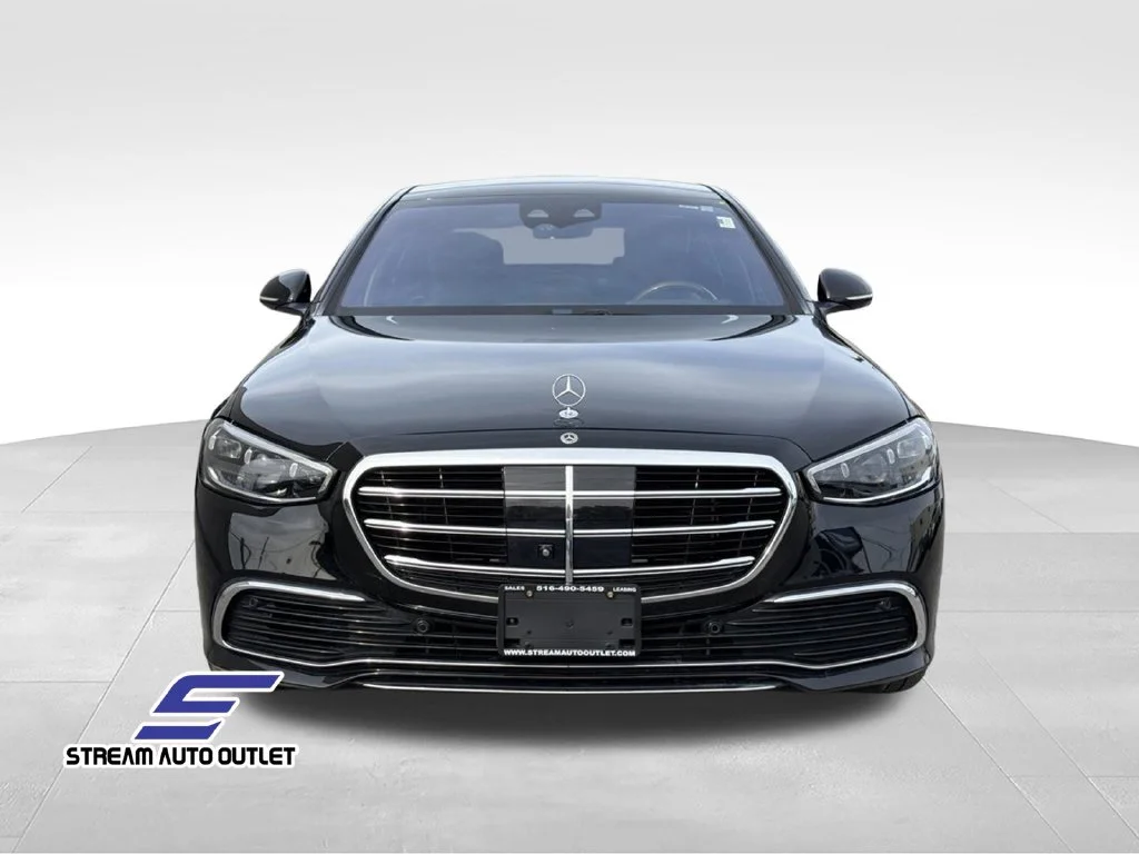 Used 2022 Black Mercedes-Benz S 580 image 2