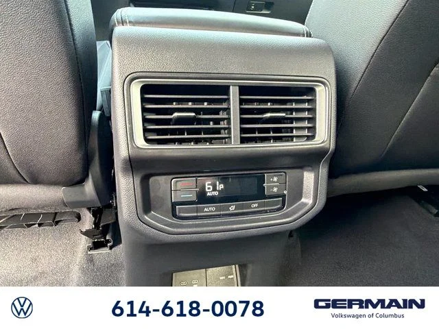 New 2026 Silver Volkswagen SE w/Technology image 18