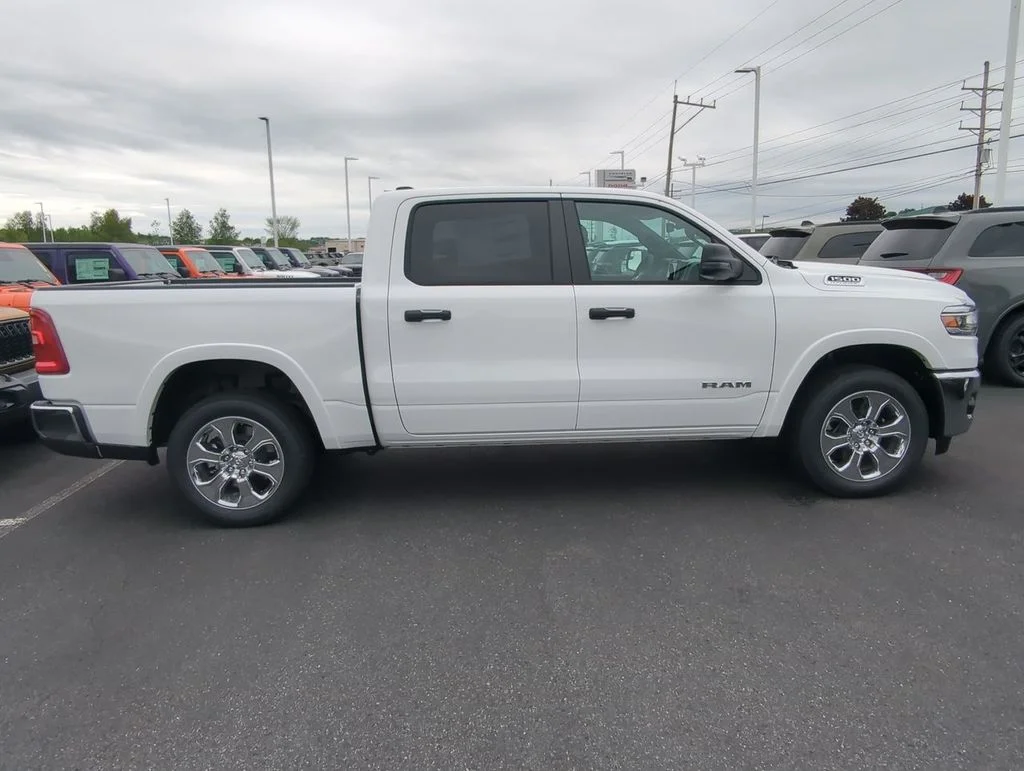 New 2026 Bright White Clear-Coat Exterior Paint RAM Big Horn/Lone Star image 9