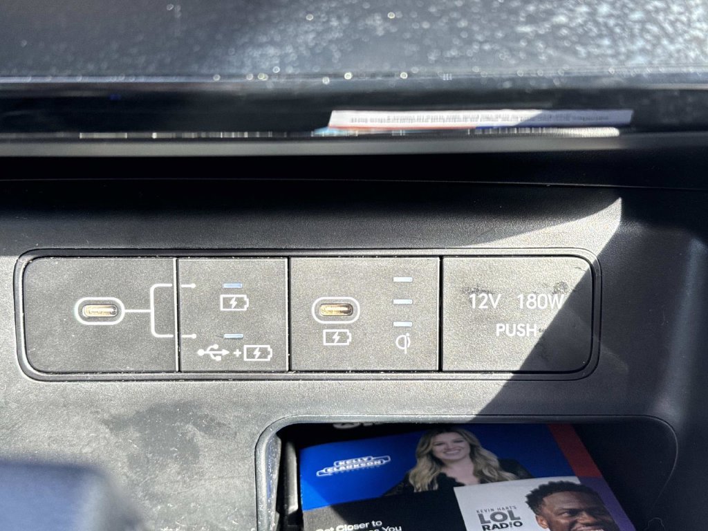 Used 2025 Red Hyundai SEL image 41
