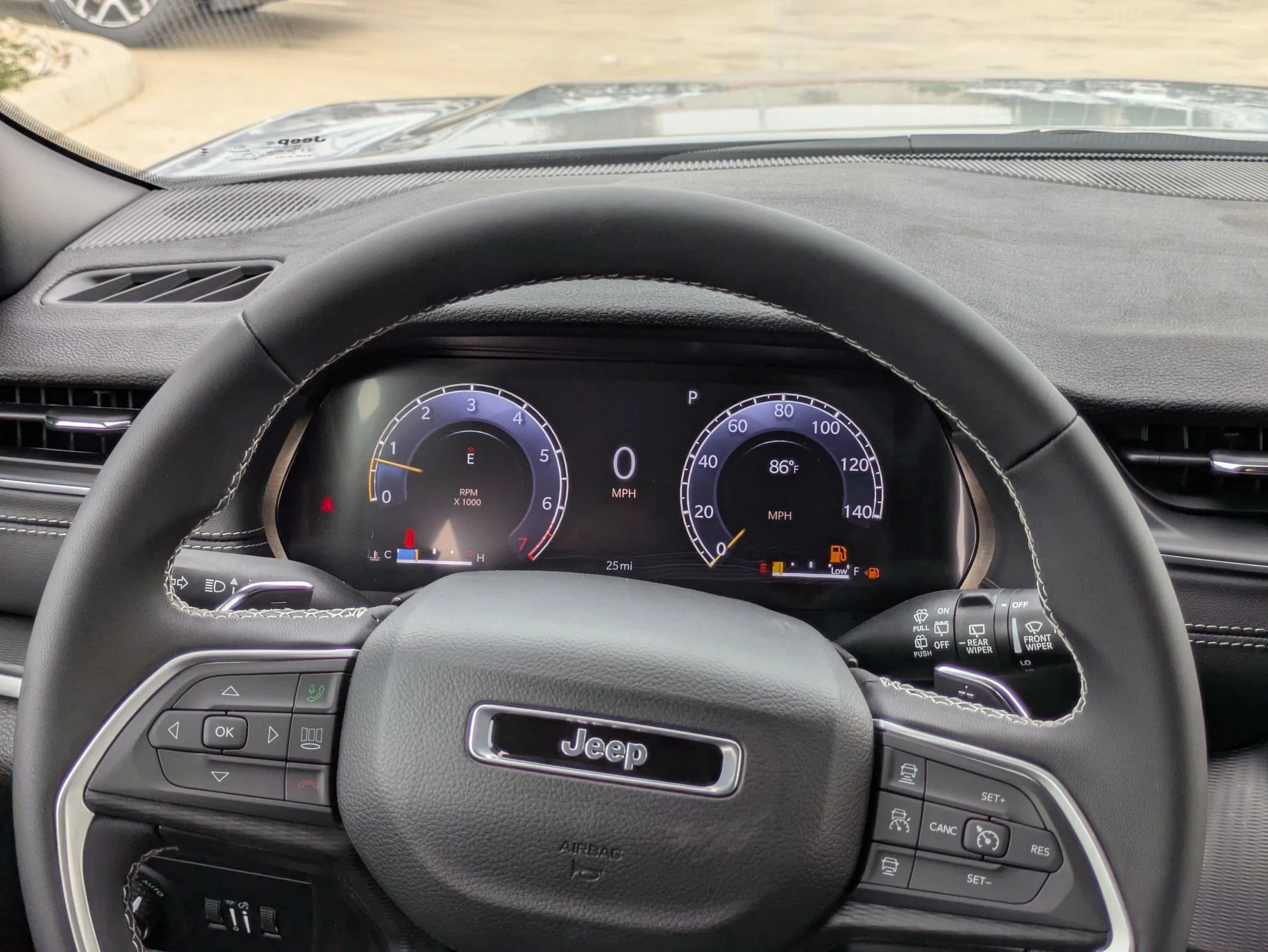 New 2025 Silver Zynith Exterior Paint Jeep Laredo image 21