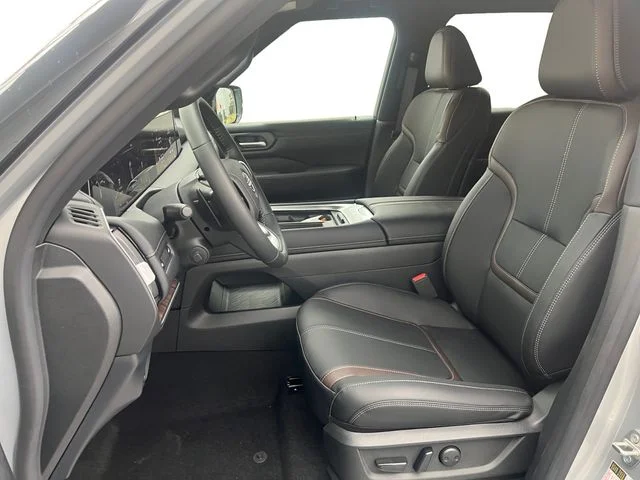 2026 Nissan Armada SL - Photo 7