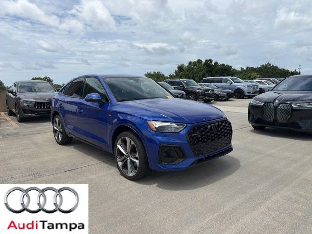 2023 Audi Q5 Sportback 45 Premium Plus's photo