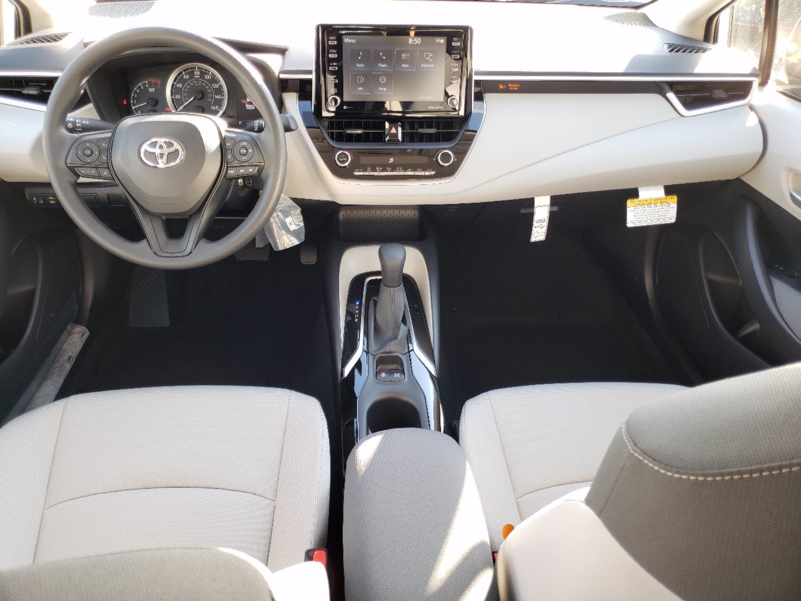 Used 2022 White Toyota LE image 8