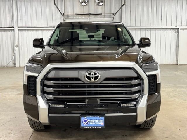 Used 2024  Toyota Limited image 2