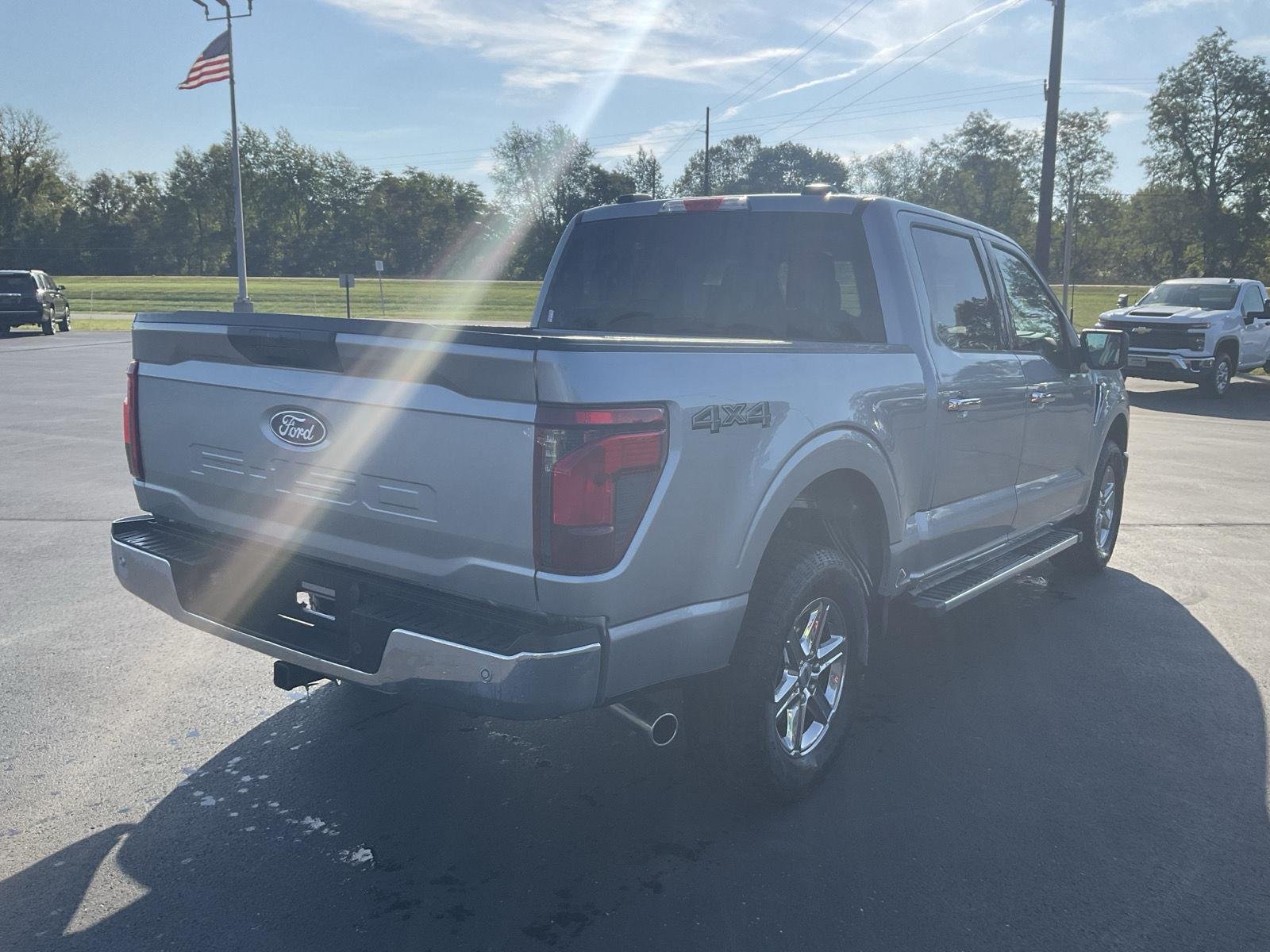 Used 2025 Iconic Silver Metallic Ford XLT image 6