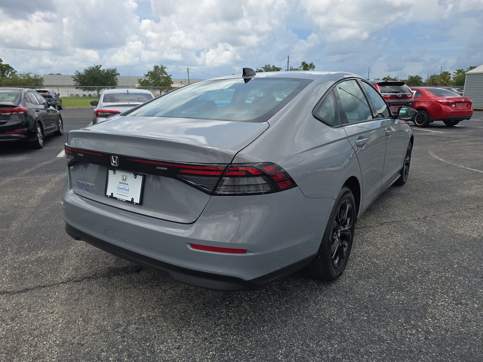 2025 Honda Accord SE - Photo 4