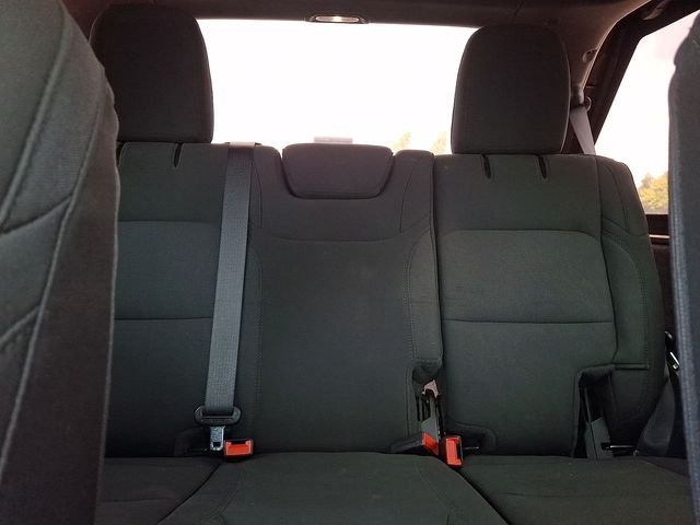 Used 2021 Green Jeep Unlimited Sport Altitude image 13