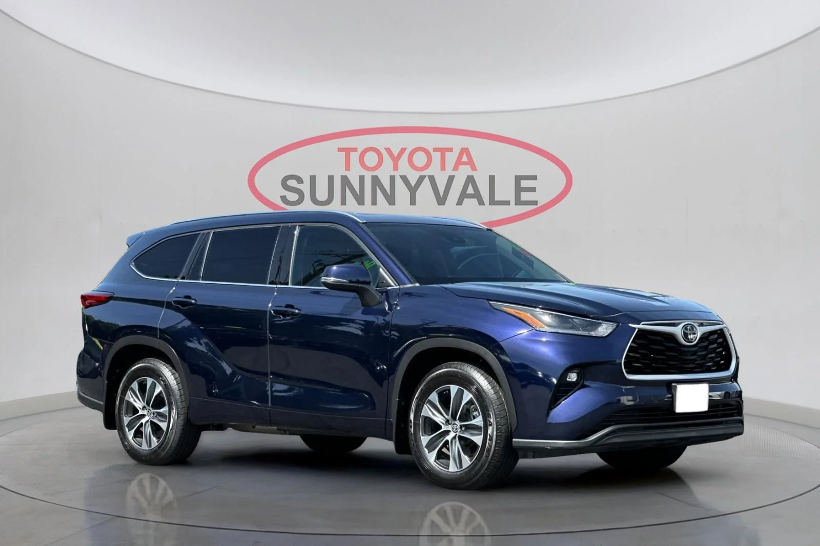 Used 2021  Toyota XLE image 10