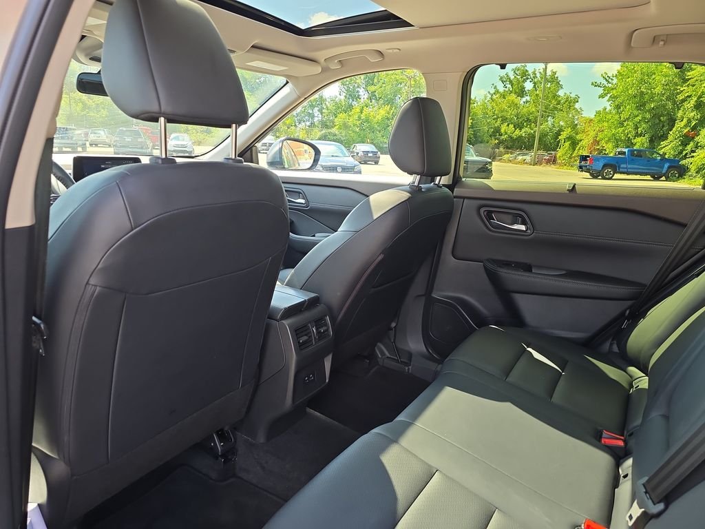 Used 2023 GRAY Nissan SV PREMIUM PKG image 23