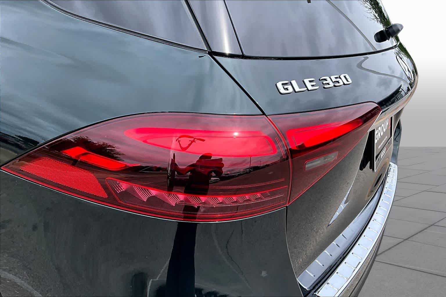Certified Used 2025 Emerald Green Metallic Mercedes-Benz GLE 350 image 29