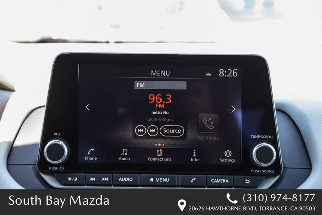 2025 Nissan Rogue SV - Photo 14