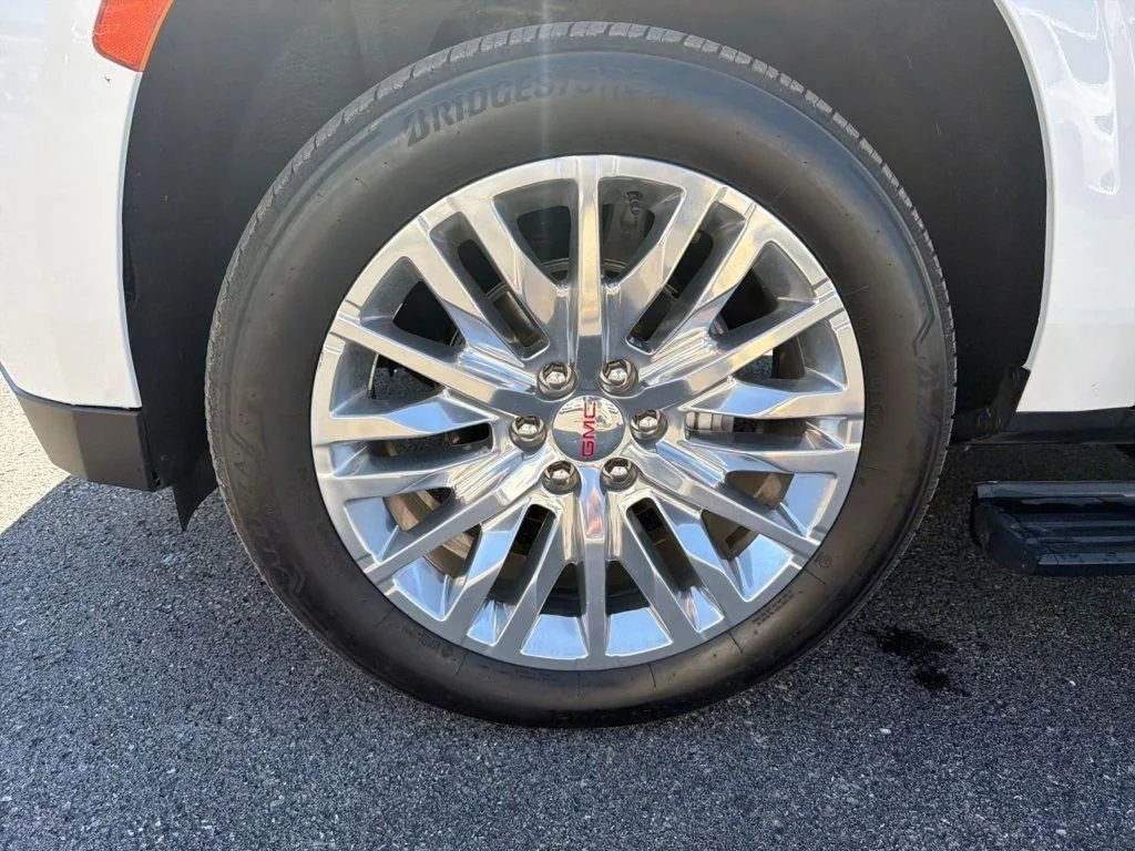 2024 GMC Yukon XL Denali - Photo 23