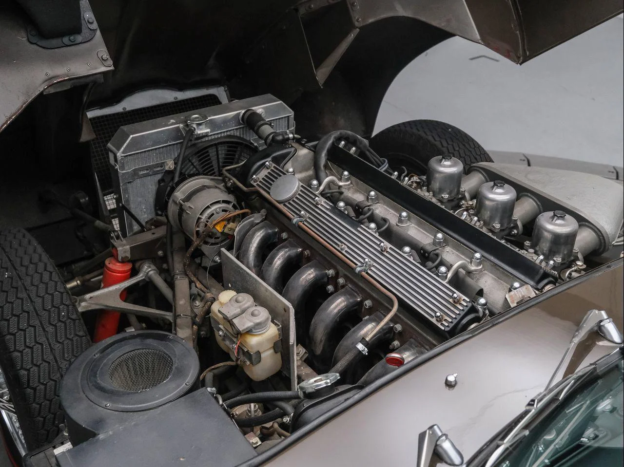 Used 1971  Jaguar Series II image 46