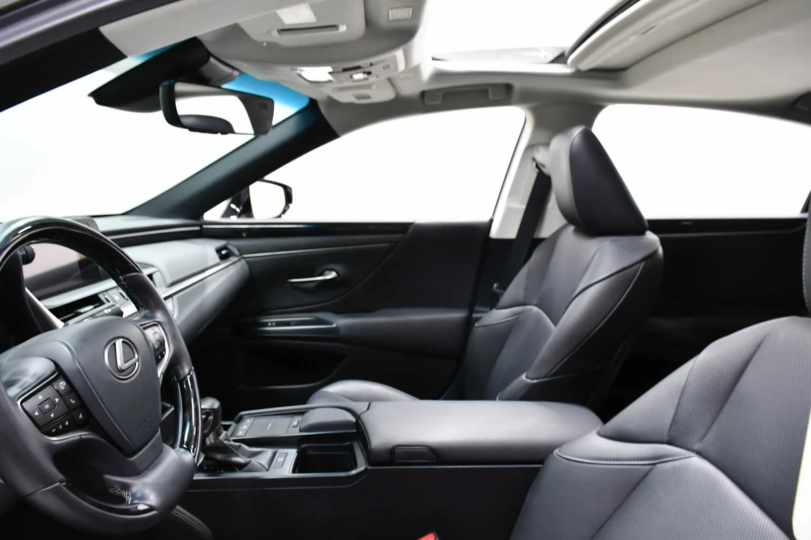 Certified Used 2020 Atomic Silver Lexus  image 13