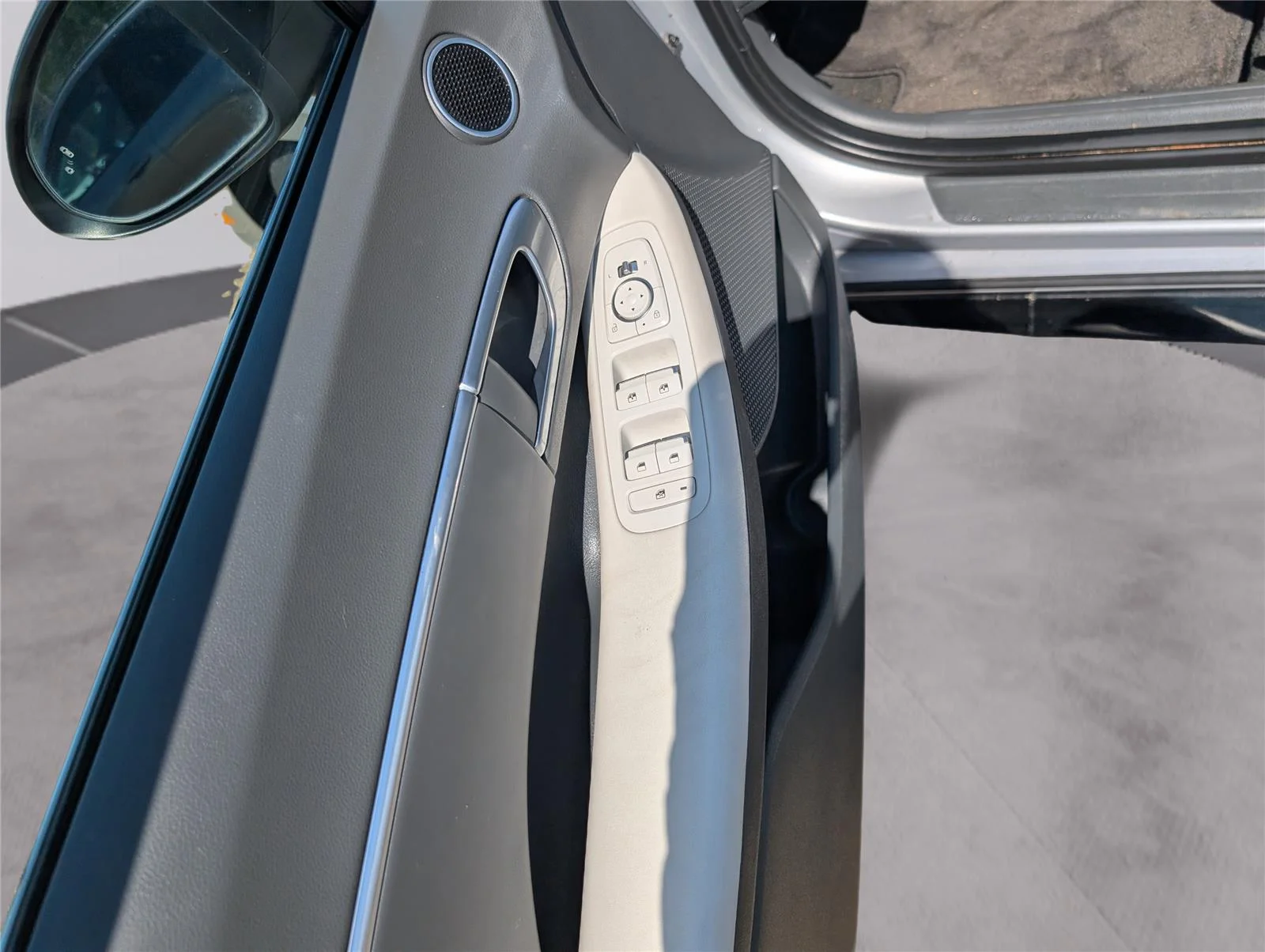 Used 2023 Curated Silver Hyundai SEL image 66