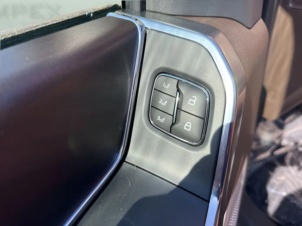 Used 2025 Red Ford King Ranch image 11