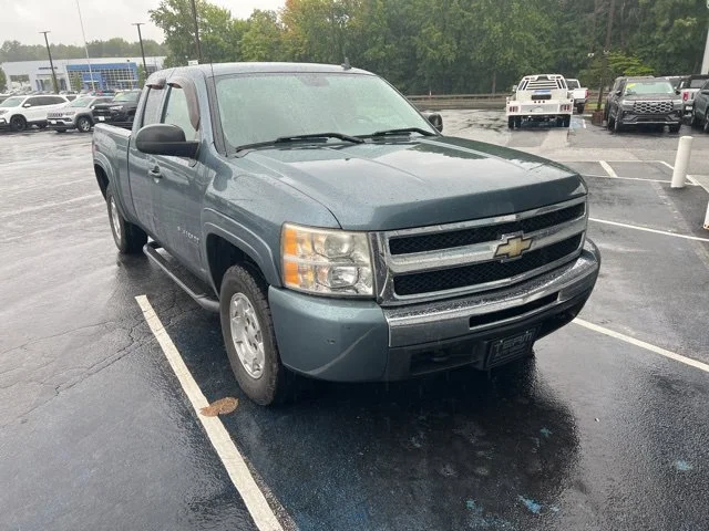 Used 2010 Blue Chevrolet LT image 1