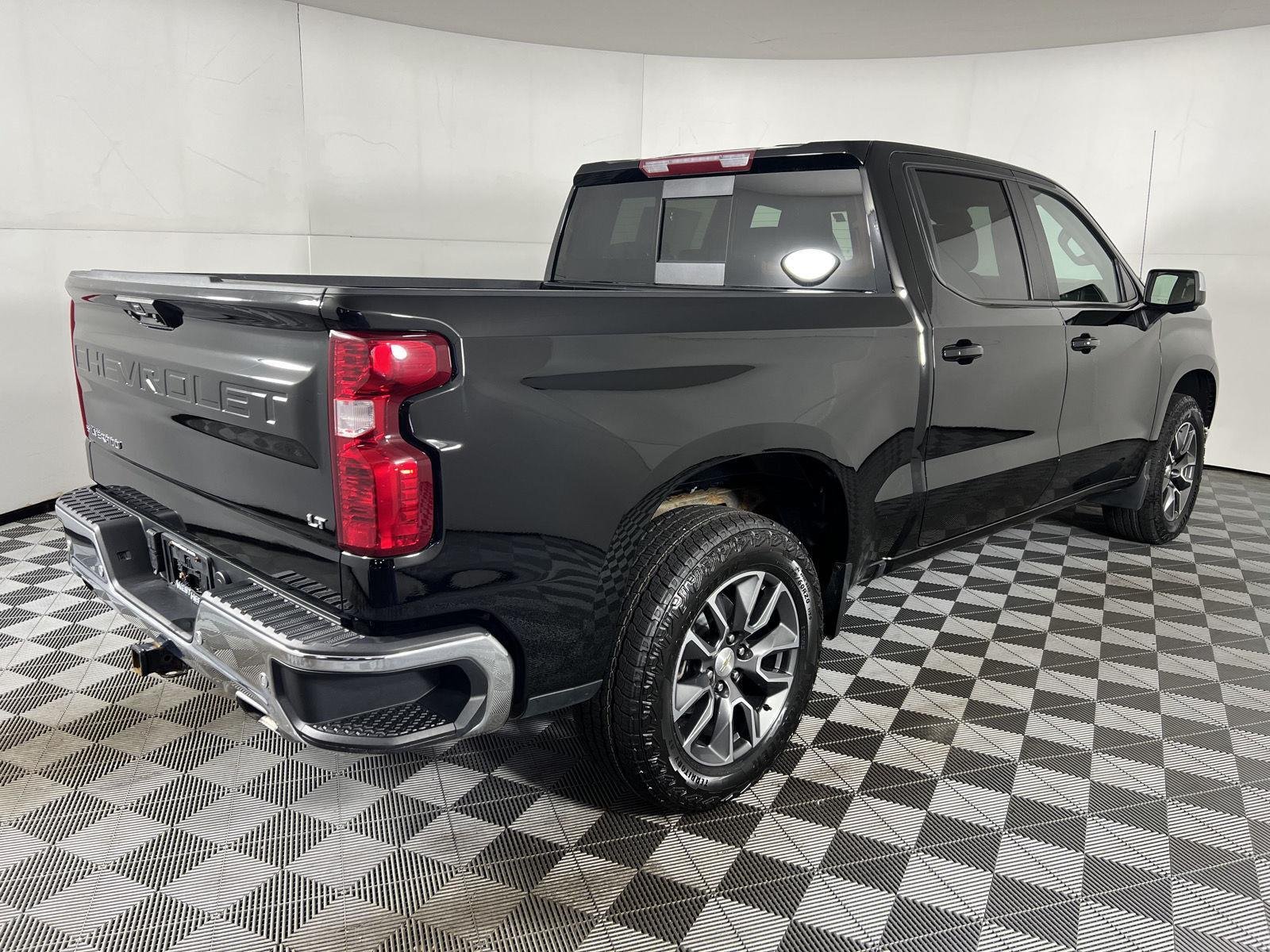 Used 2023 Black Chevrolet LT image 20
