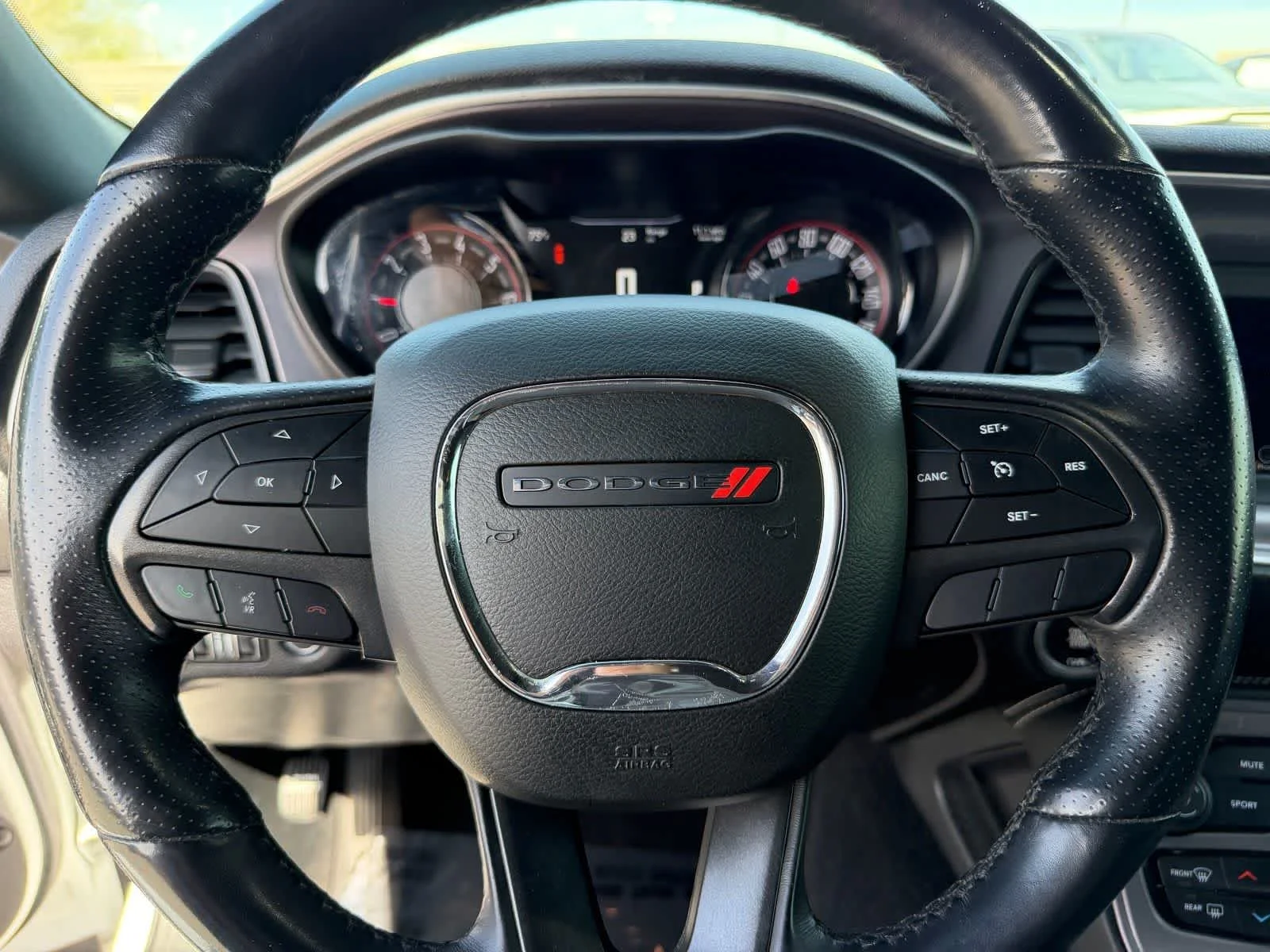 2019 Dodge Challenger SXT - Photo 15