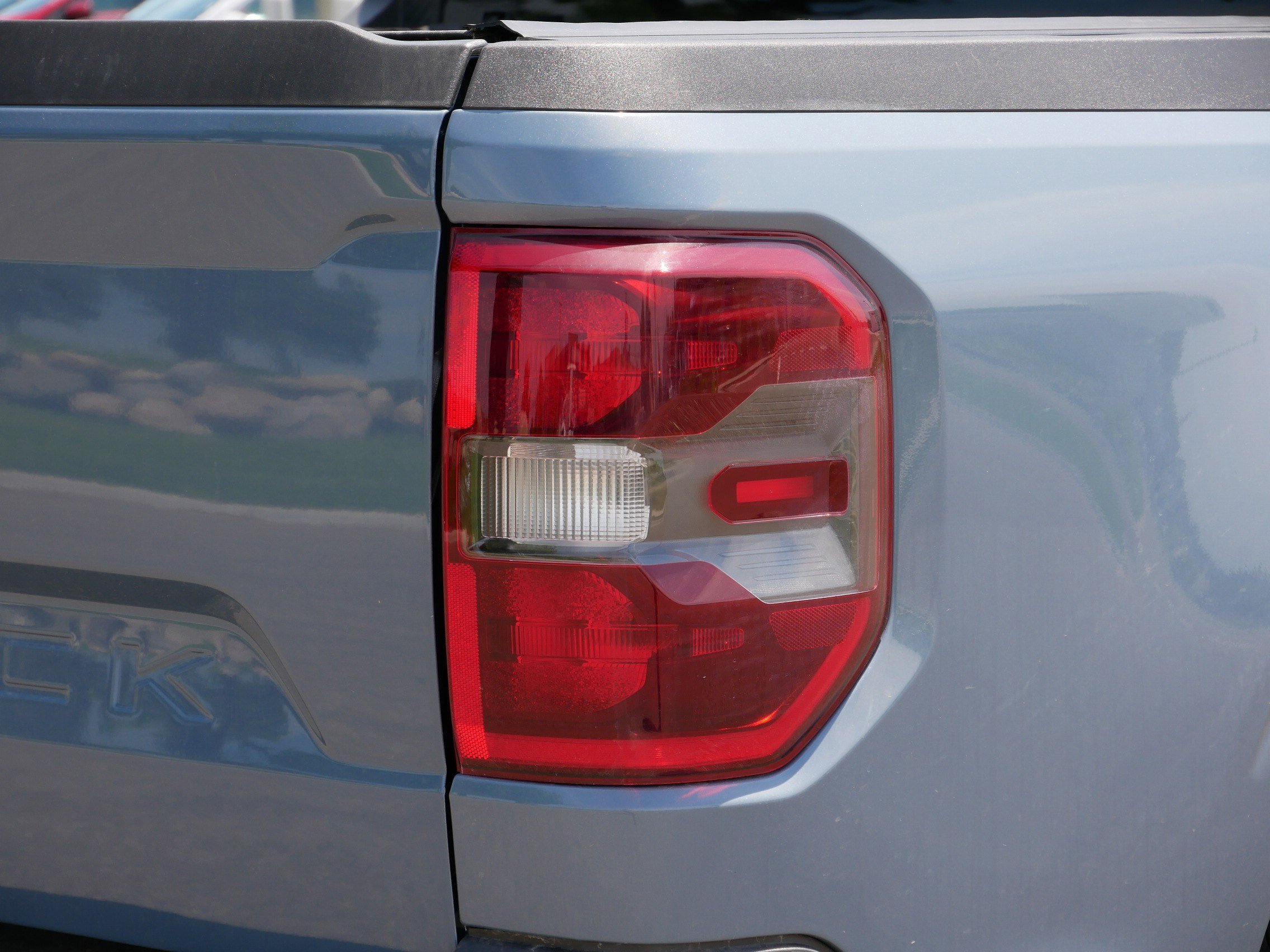 Used 2025 Gray Ford Lariat image 15