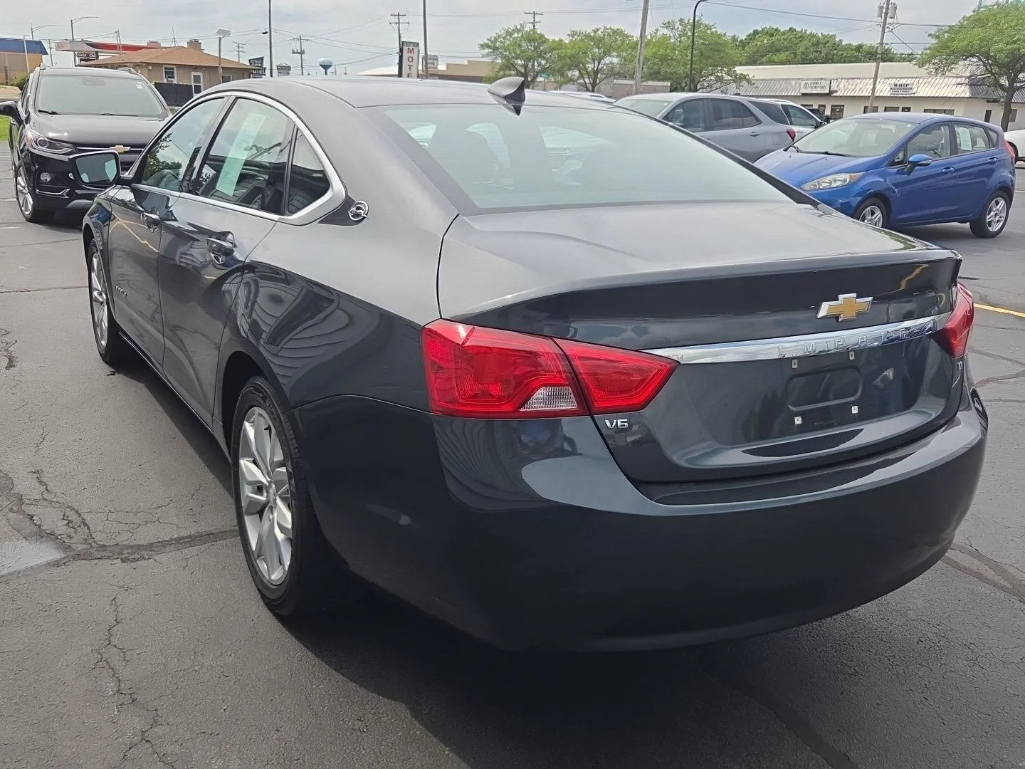 Used 2019 NIGHTFALL GRAY METALLIC Chevrolet LT image 4