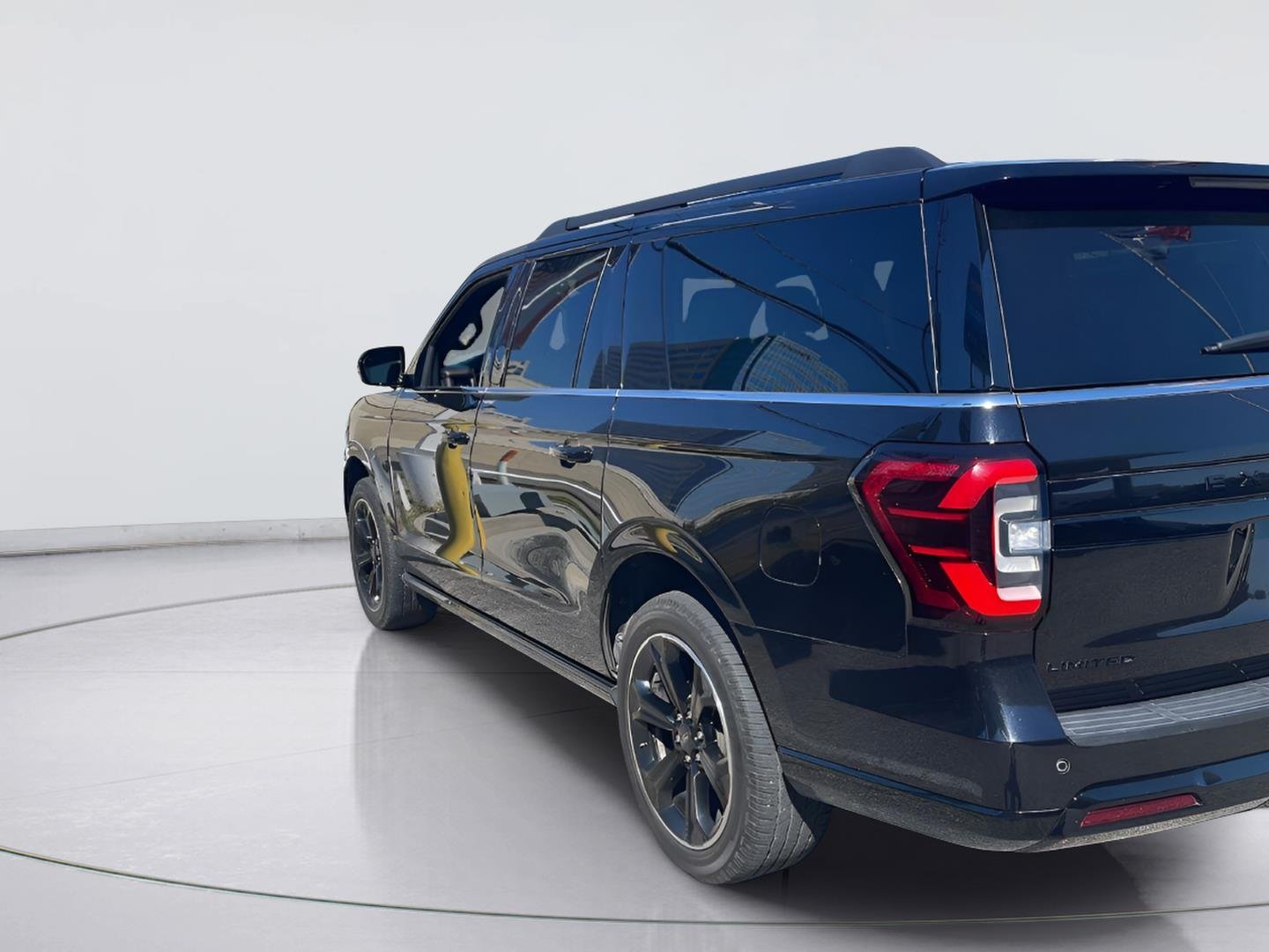 2022 Ford Expedition Max photo 4 of 5