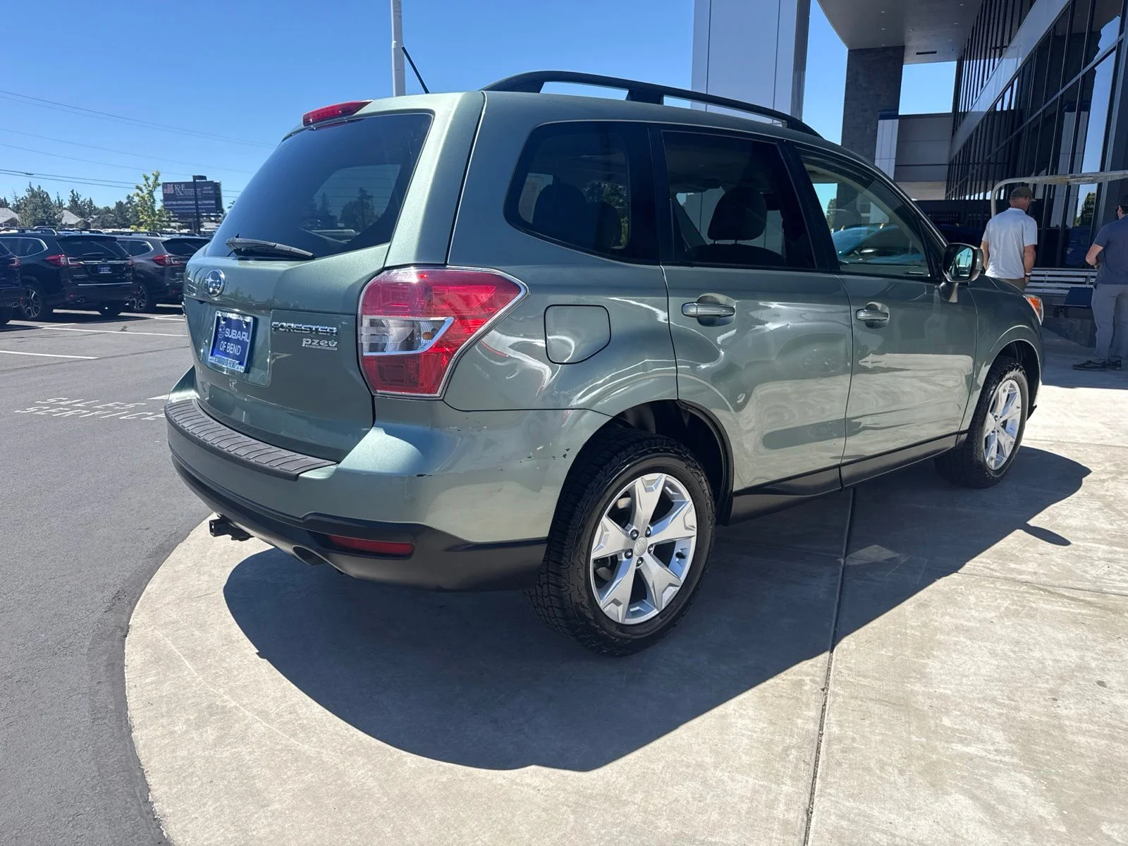 Used 2015 Green Metallic Subaru 2.5i Premium image 5