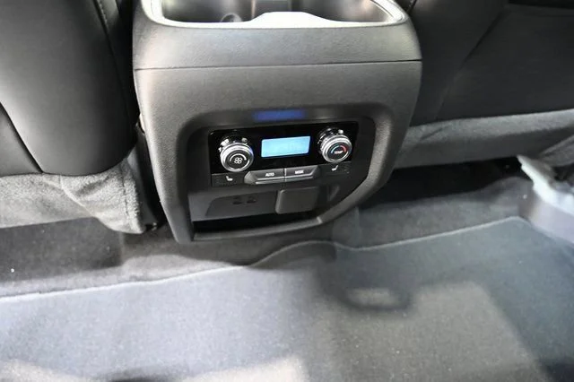 2026 GMC Acadia Elevation - Photo 31