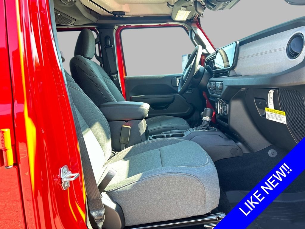 Used 2025 Red Jeep Sport S image 15