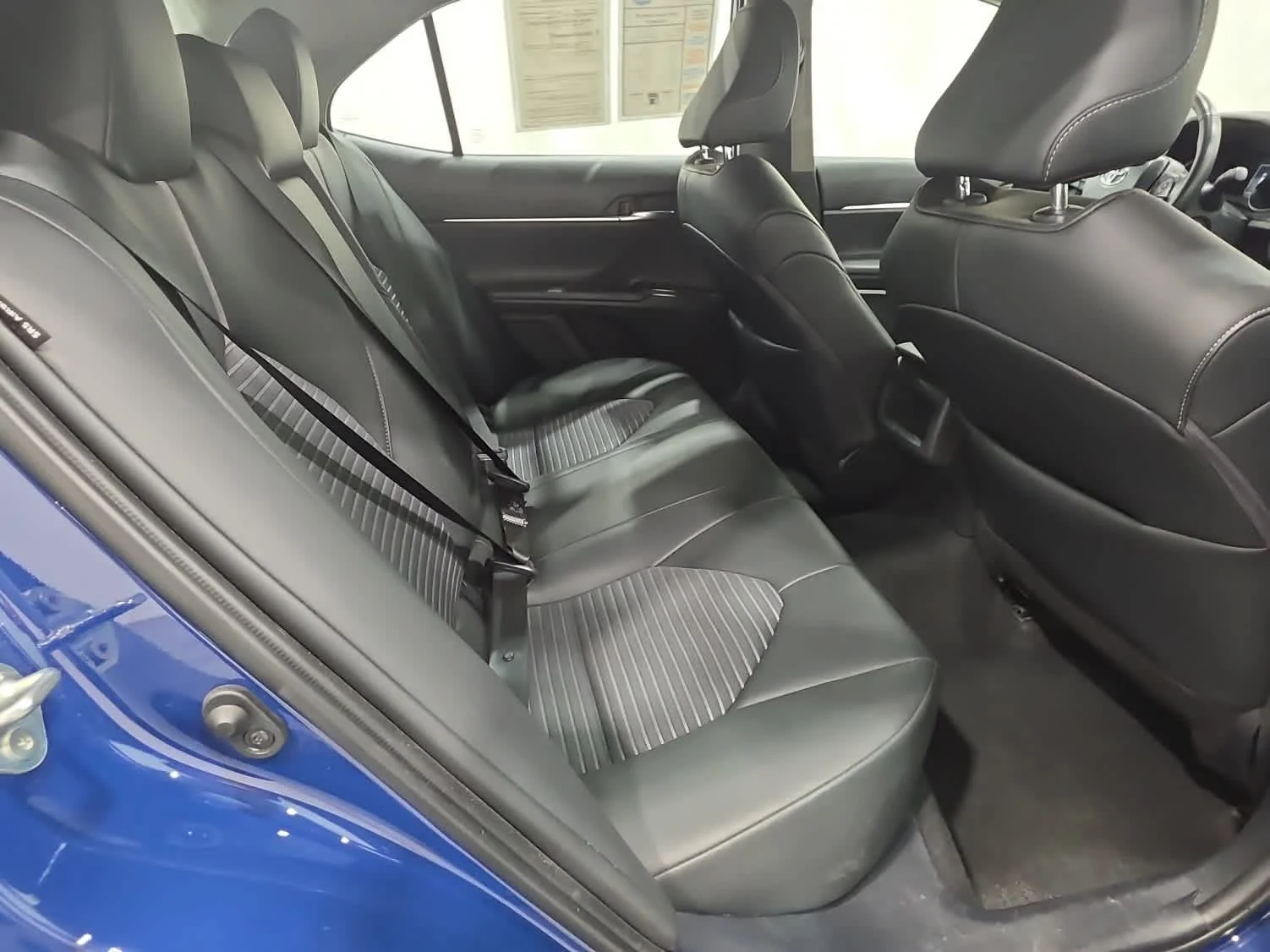 Used 2024 Blu/blue Toyota SE image 14