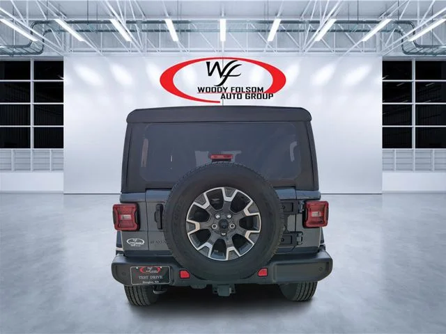 New 2026 Anvil Clear-Coat Exterior Paint Jeep Sahara image 4