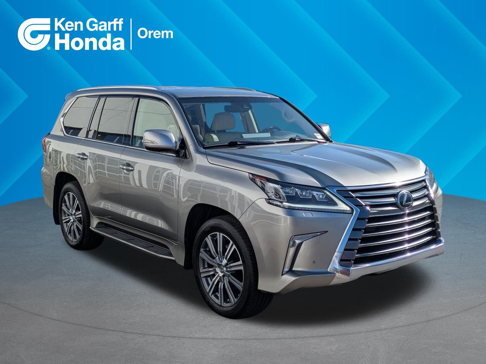 2016 Lexus LX 600 570's photo