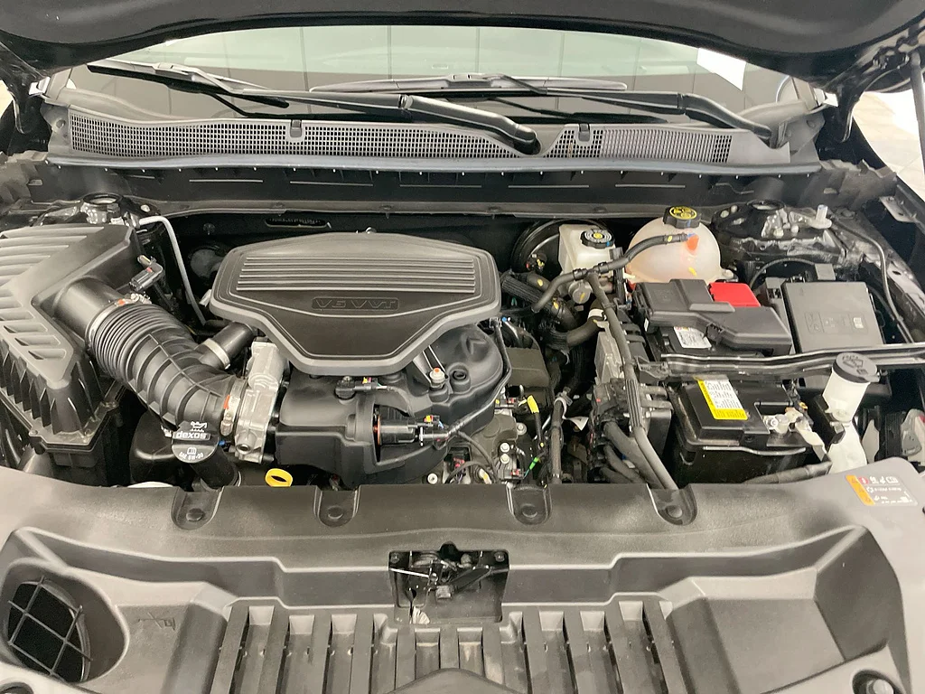 Used 2023 Black Chevrolet Premier image 30