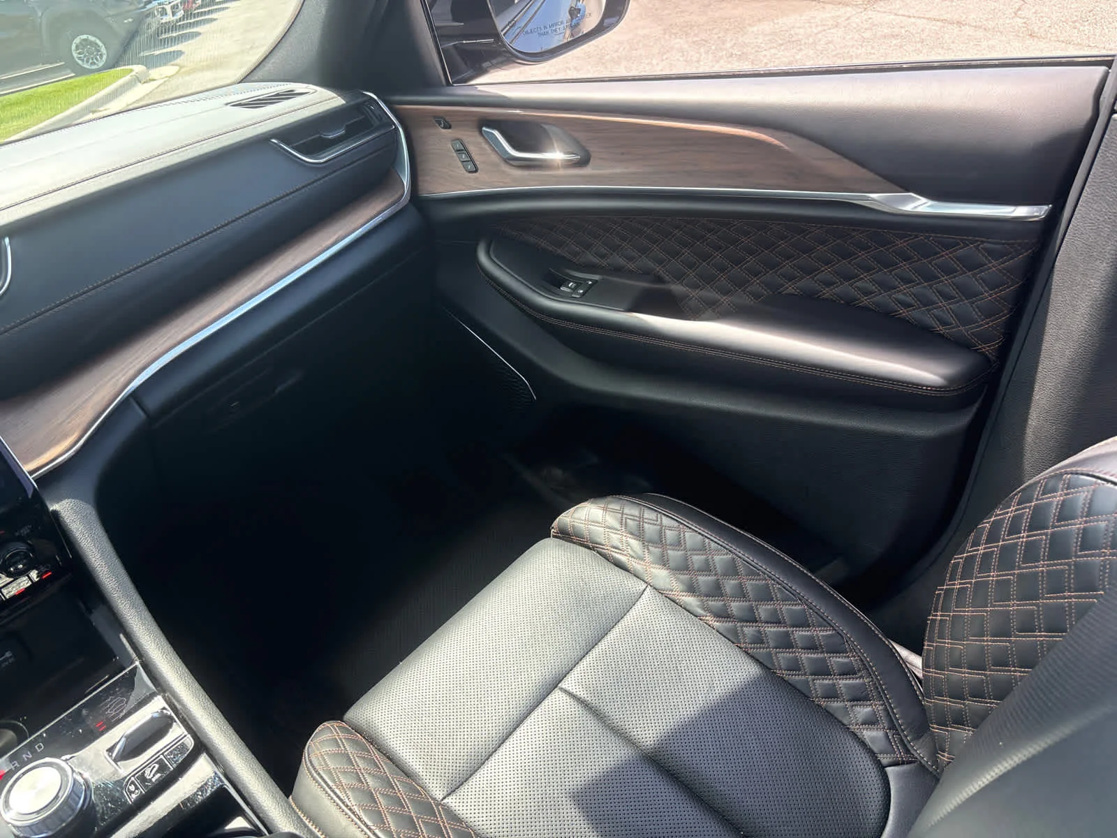 Used 2025 Baltic Gray Metallic Clearcoat Jeep Summit image 17