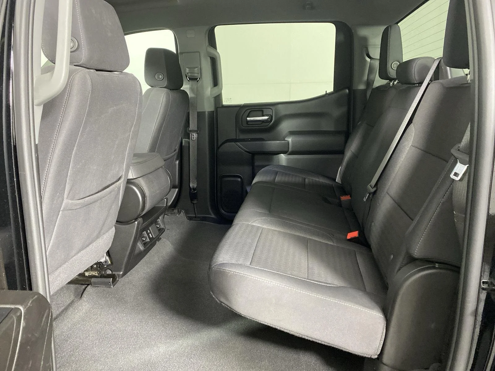 Used 2024 Onyx Black GMC Pro image 9