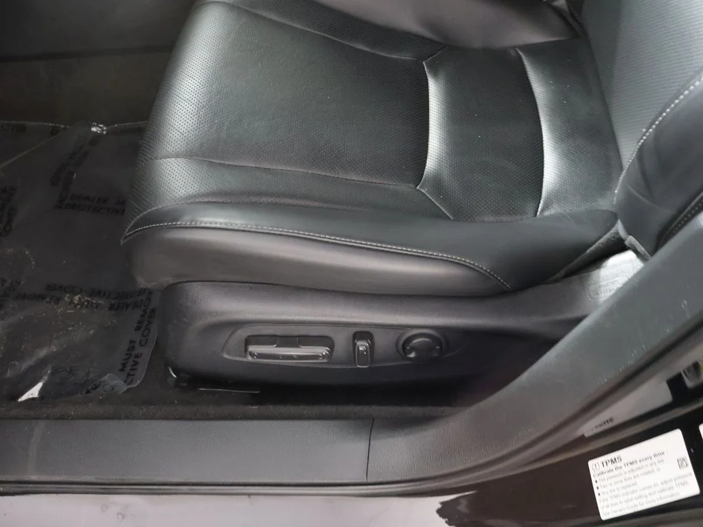 Used 2025 Crystal Black Pearl Honda Sport-L image 29