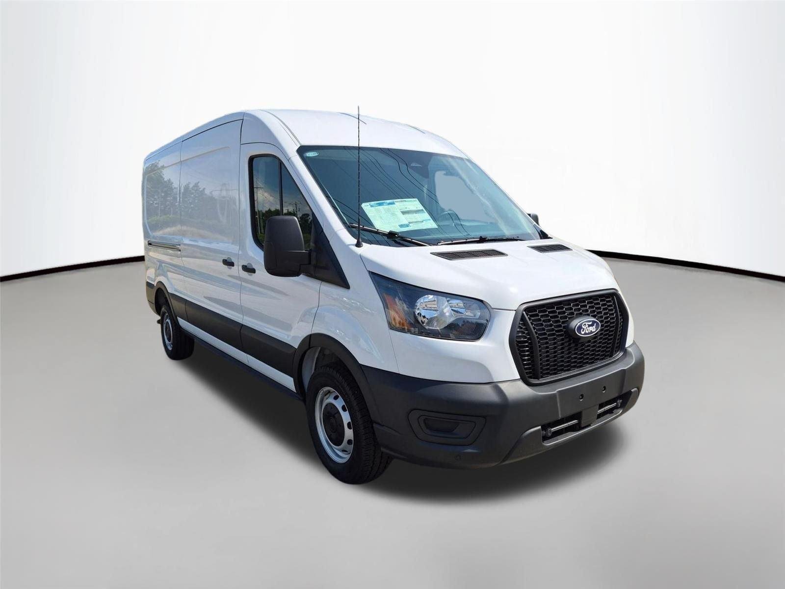 New 2026 Oxford White Ford T250 image 3