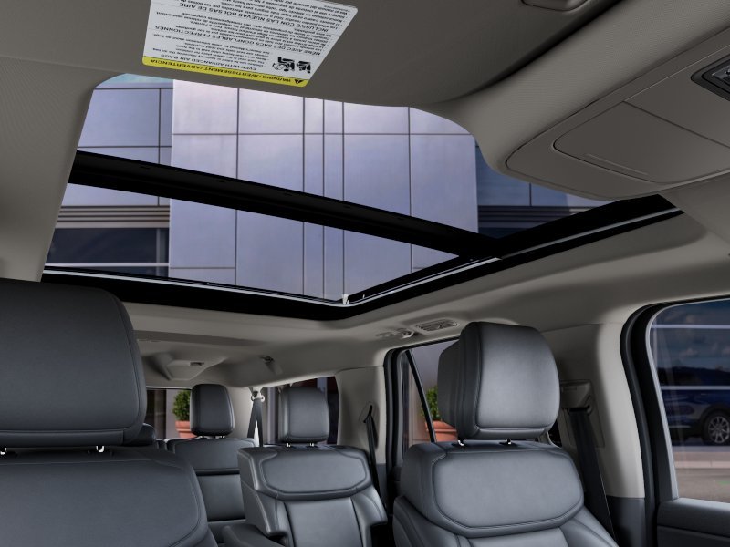 New 2027 Star White Metallic Tri-Coat Ford MAX Active image 22
