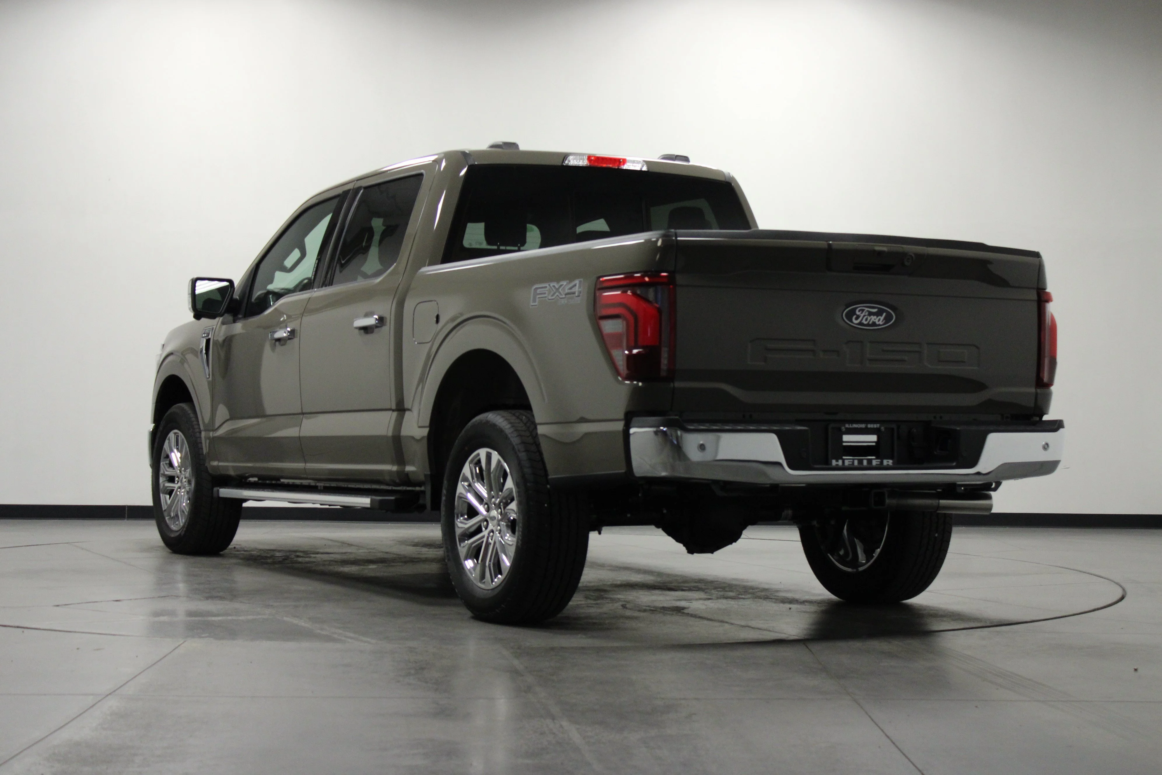 New 2026 Marsh Gray Ford Lariat® image 6
