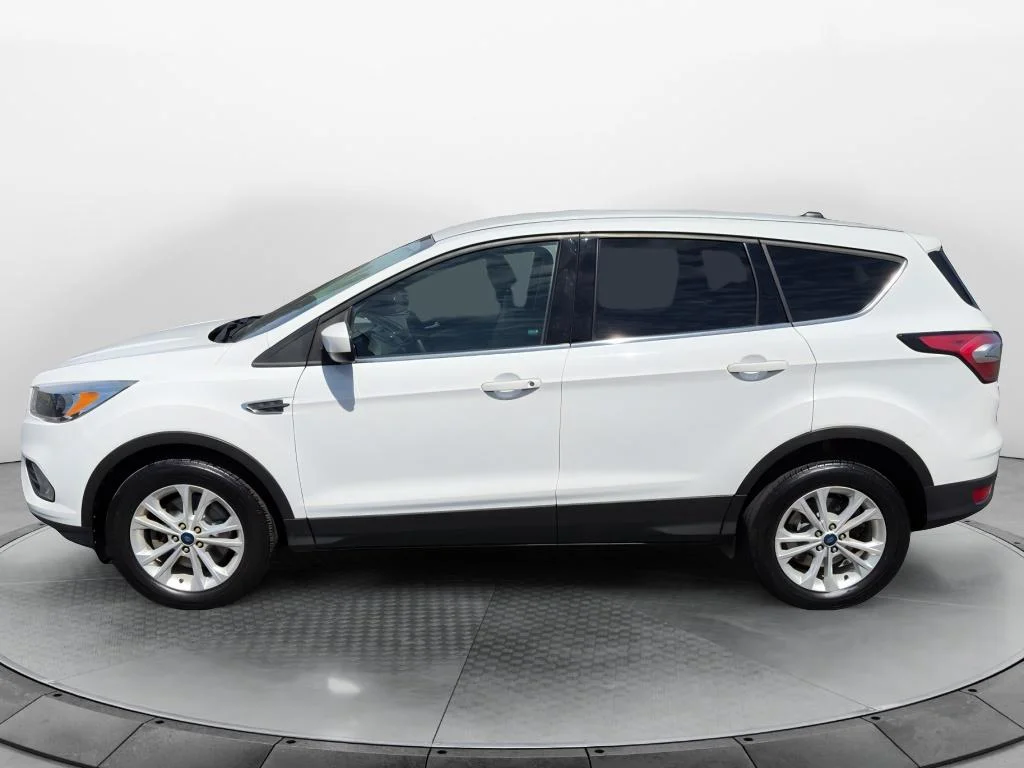 Certified 2017 Ford Escape SE with VIN 1FMCU9GD8HUE37551 for sale in Grand Coulee, WA