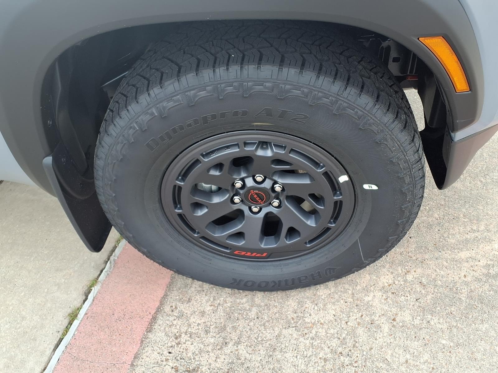 2026 Nissan Frontier Crew Cab PRO-X® - 8