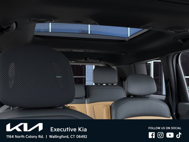 New 2027 Black Jade Green Kia X-Line SX image 27