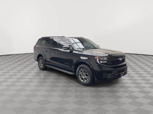Used 2026 Agate Black Metallic Ford Active image 37