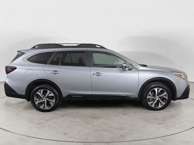 Used 2022 Ice Silver Metallic Subaru Limited image 6