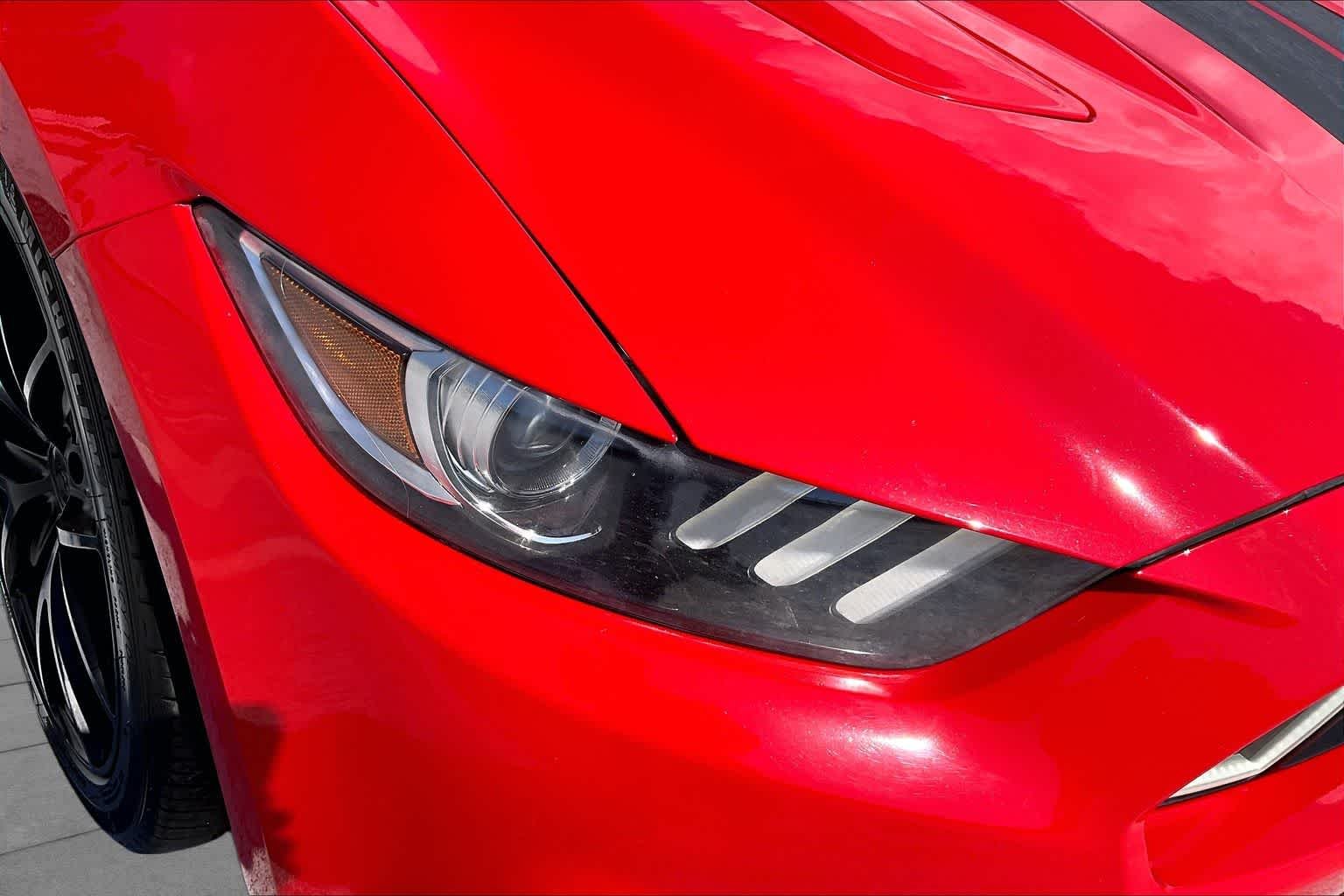 Used 2017 Race Red Ford GT Premium image 27