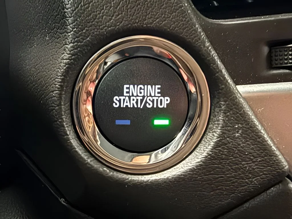 Used 2020 White Chevrolet Premier image 25