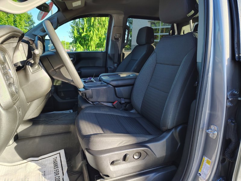 Used 2023 Gray Chevrolet Custom image 11